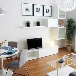 Apartamento Jinetes 16, Pool, Historic Center, Free Parking, Quite Neighborhood, Ce, Málaga